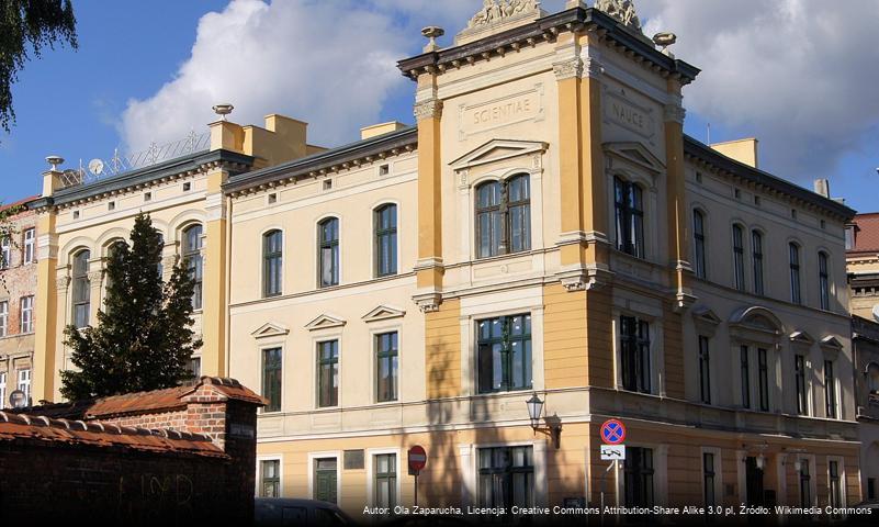 Budynek Towarzystwa Naukowego w Toruniu